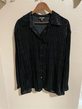 TAMOTSU Black Velvet Button-Down Shirt